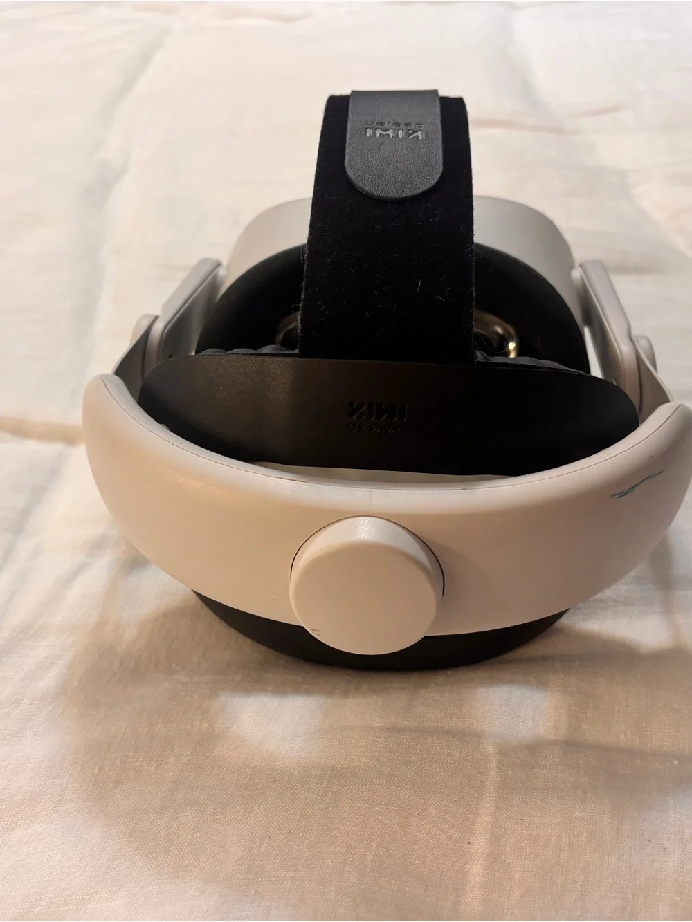 MOculus White VR Headset - Lightweight Virtual Reality Headset READ DESCRIPTION